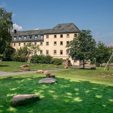 Jugendhaus St. Kilian Hostel Miltenberg Exterior photo
